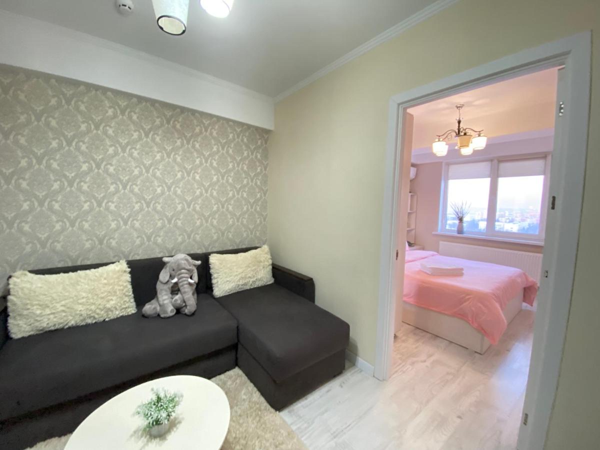 Apartament white new - Ferienwohnung Chişinău