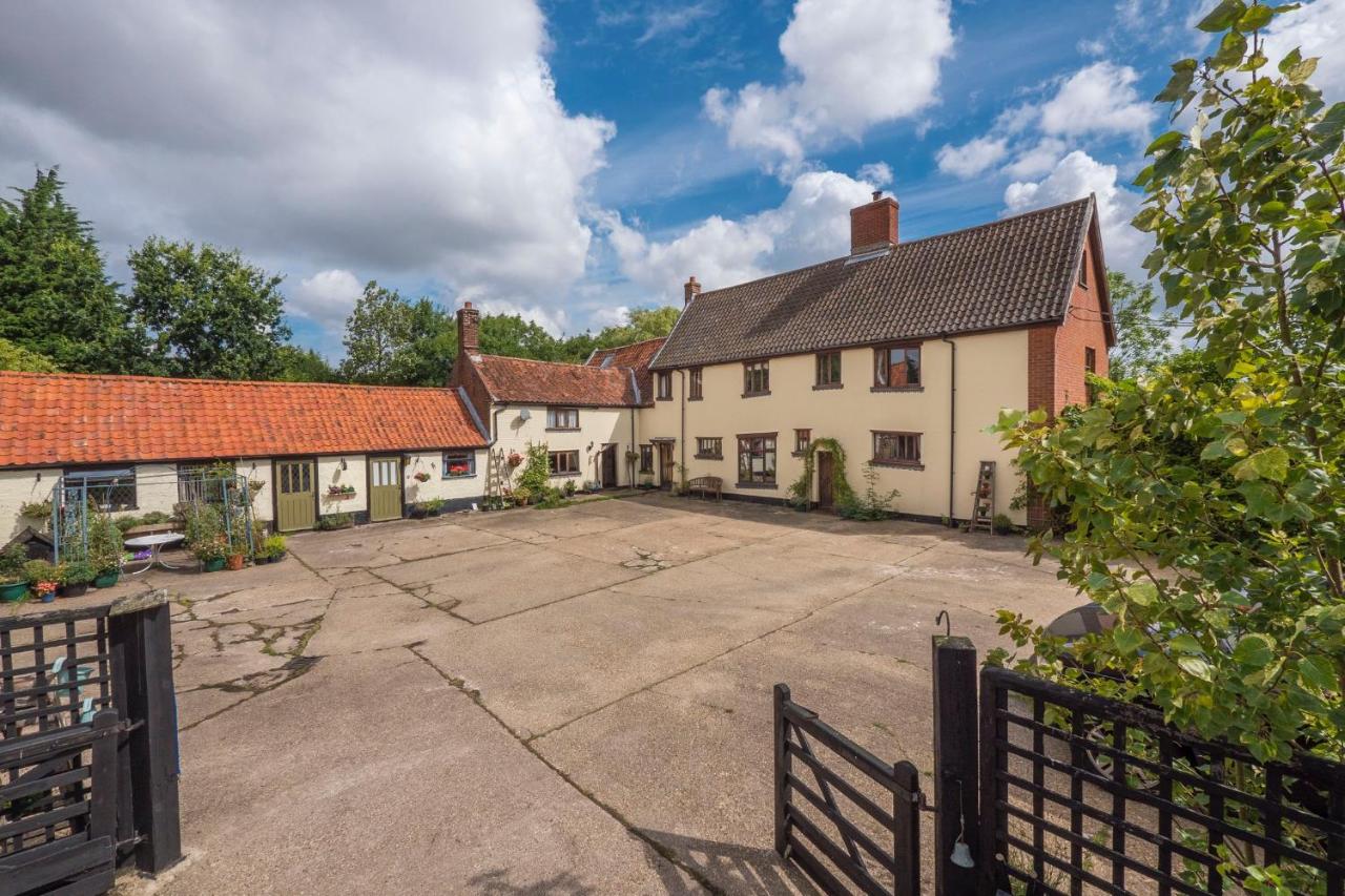 Valley Farmhouse, Westhall - Chambres d’hôtes