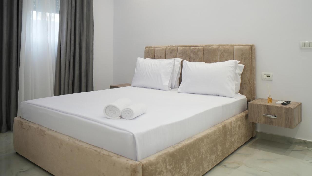 Agalliu Guest House - Bed and Breakfast Berat