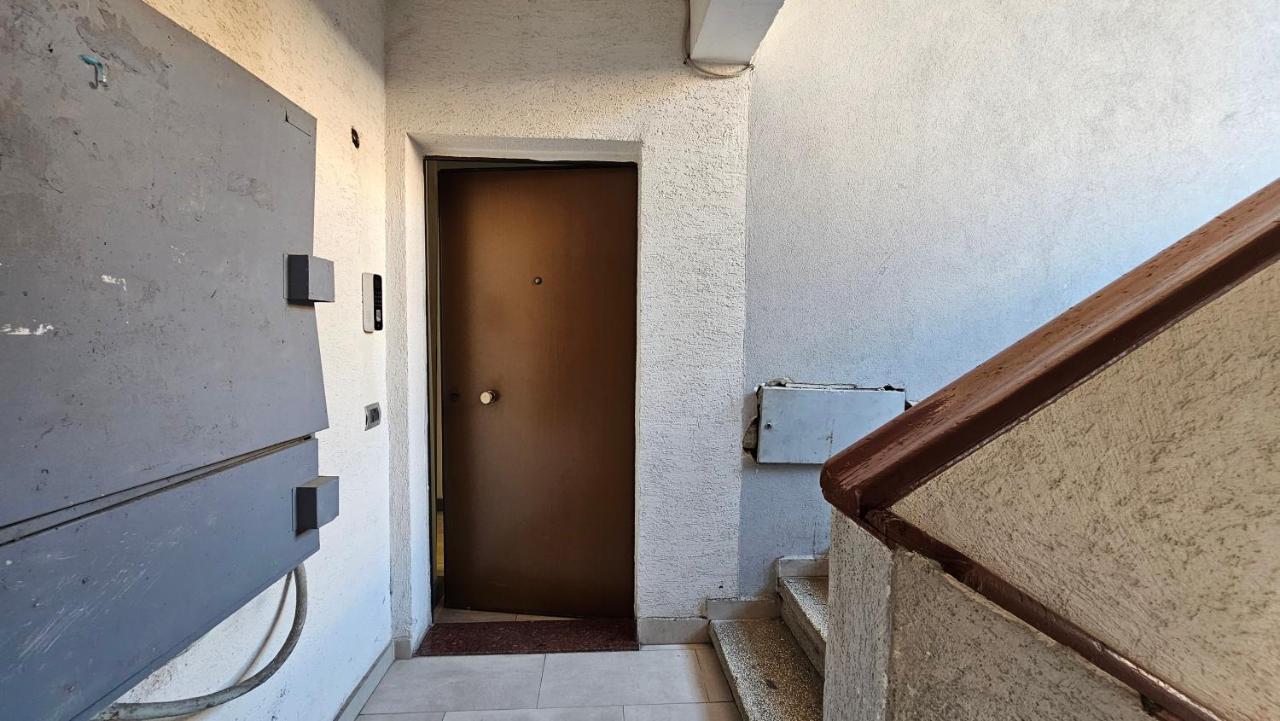 TAM Center Studio Apartment Next To Blloku No1 - Ferienwohnung Tirana