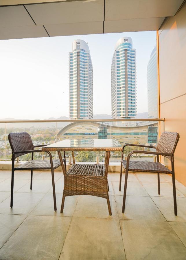 Elysium Tower Islamabad with Margalla View Apartments - B&B Islamabad