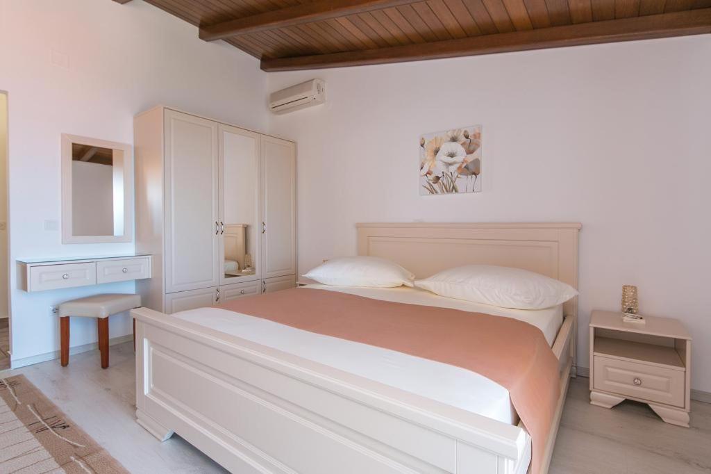 Apartmani Nede - Bed and Breakfast Brela