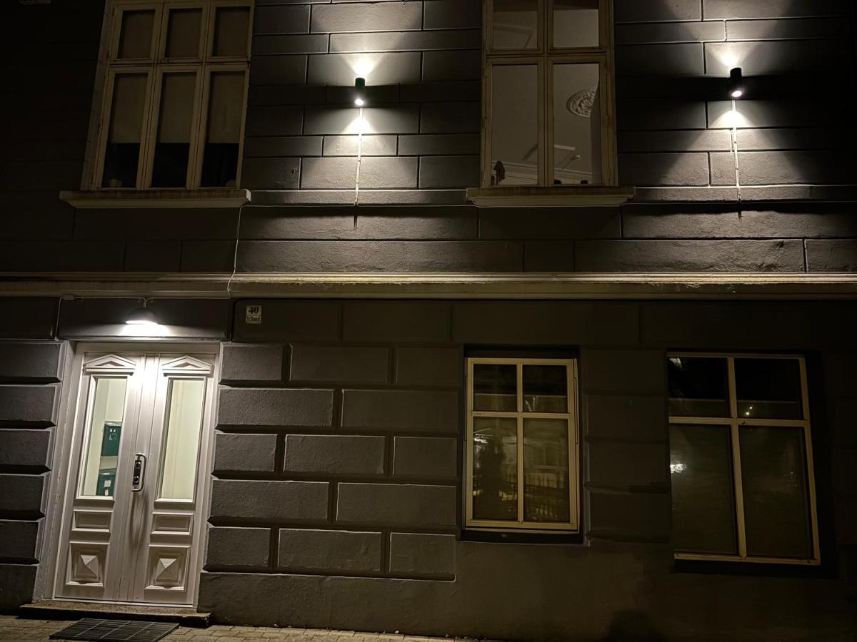 Modern Apt - Steps from Grieghallen and Trainstation - Chambres d'hôtes Bergen