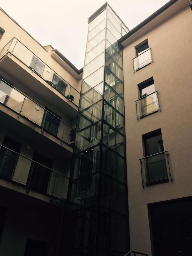 Mi Apartments - Old Town Heart-Terrace&Castle View - Chambres d'hôtes Bratislava