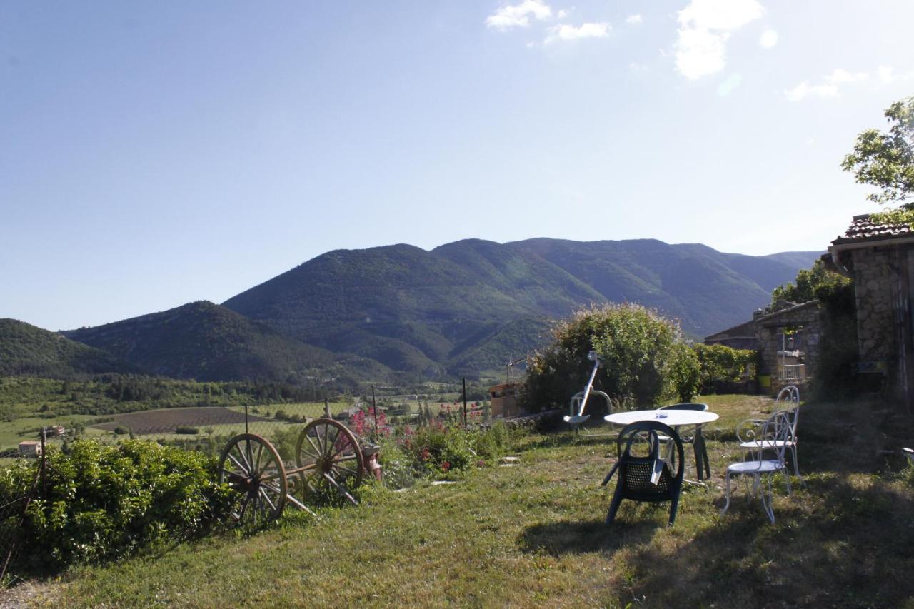 B&B Montbrun-les-Bains - Gîte Chambres d'hôtes Le Bellevue - Bed and Breakfast Montbrun-les-Bains