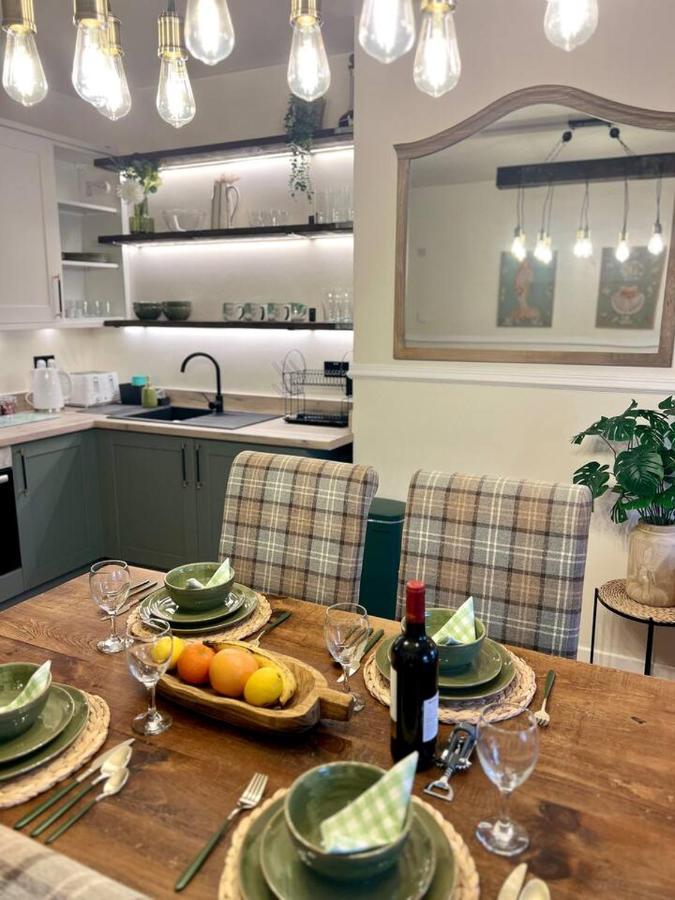 Vibrant City Escape: 1-Gig Fibre & Cosy Modern - Ferienwohnung Liverpool