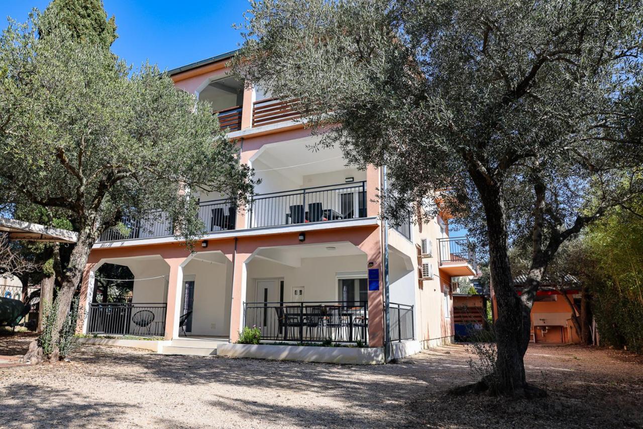 Apartmani Barešić Pakoštane - Ferienwohnung Pakostane