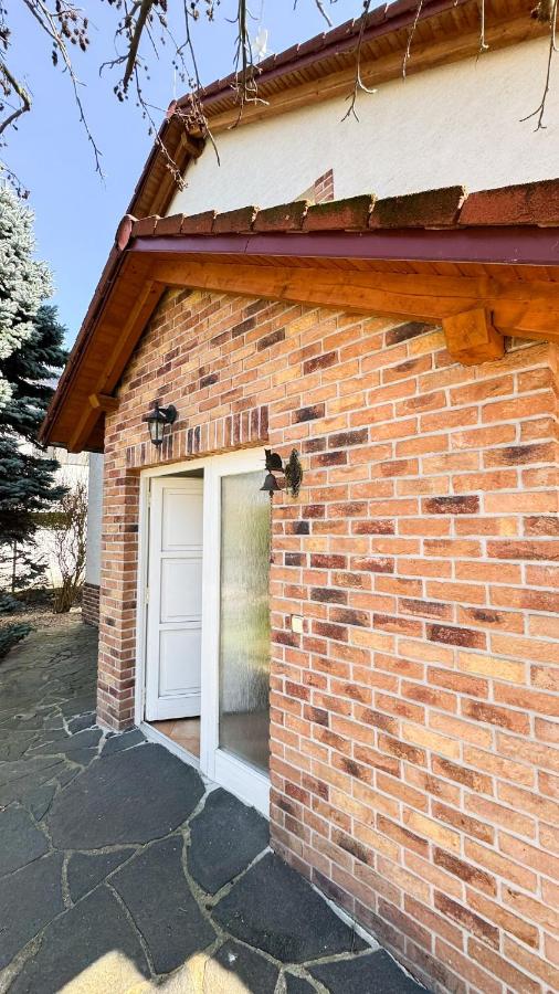 Luxury Villa near Prague Pool, Wellness, Garden - B&B Nová Hospoda