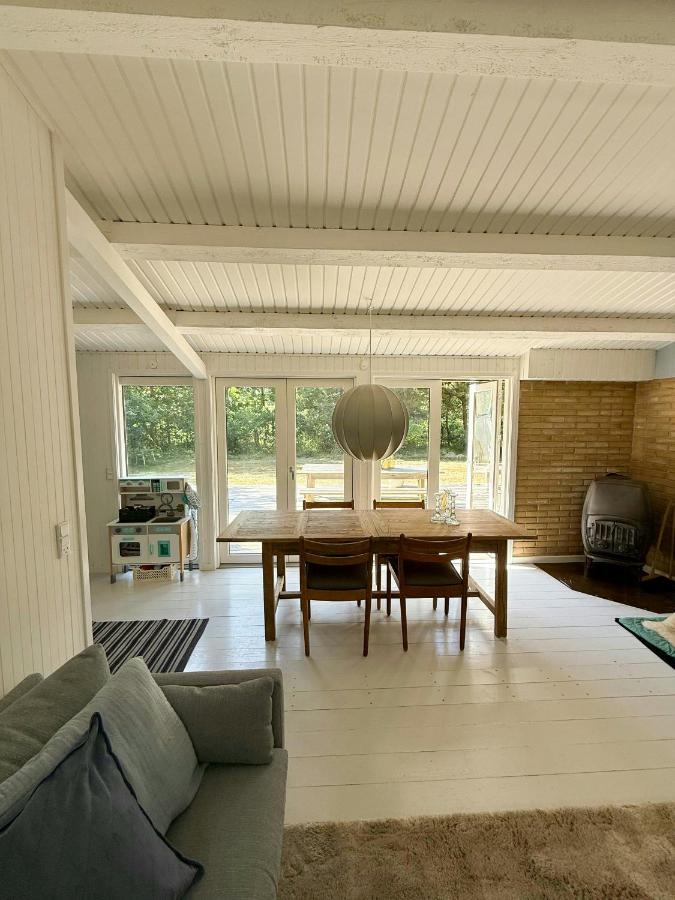 Wooden Cottage Near The Beach In Odsherred - Bed and Breakfast Asnæs