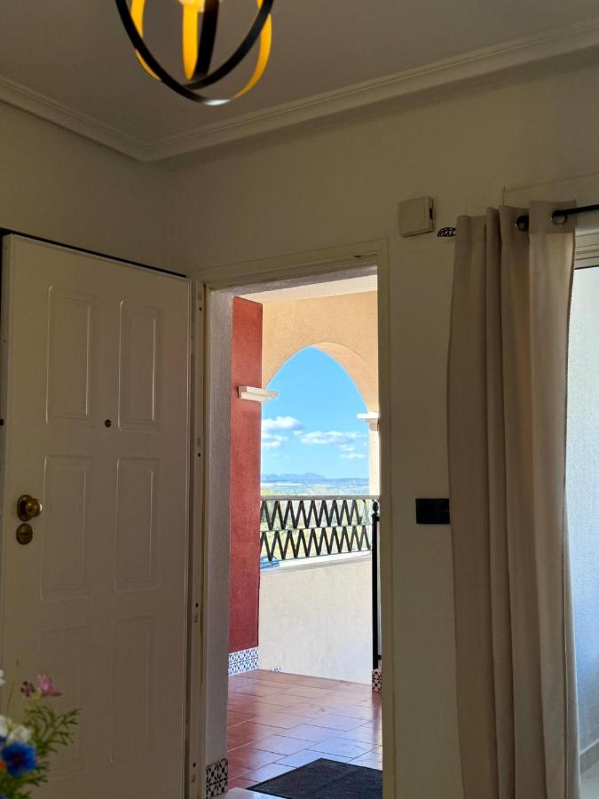 Sunny-Terrace Apartment in Los Altos - B&B Urbanizacion los Balcones