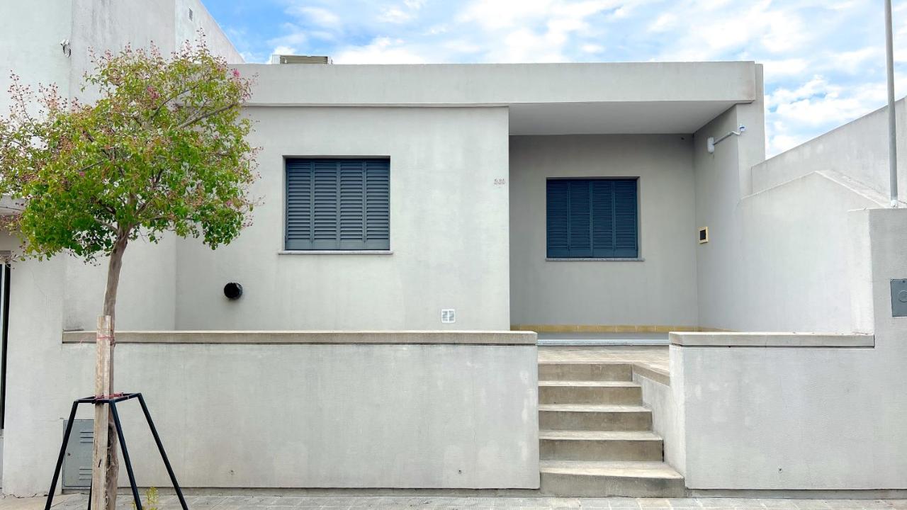 Rawson 260 Refugio Urbano - B&B Victoria