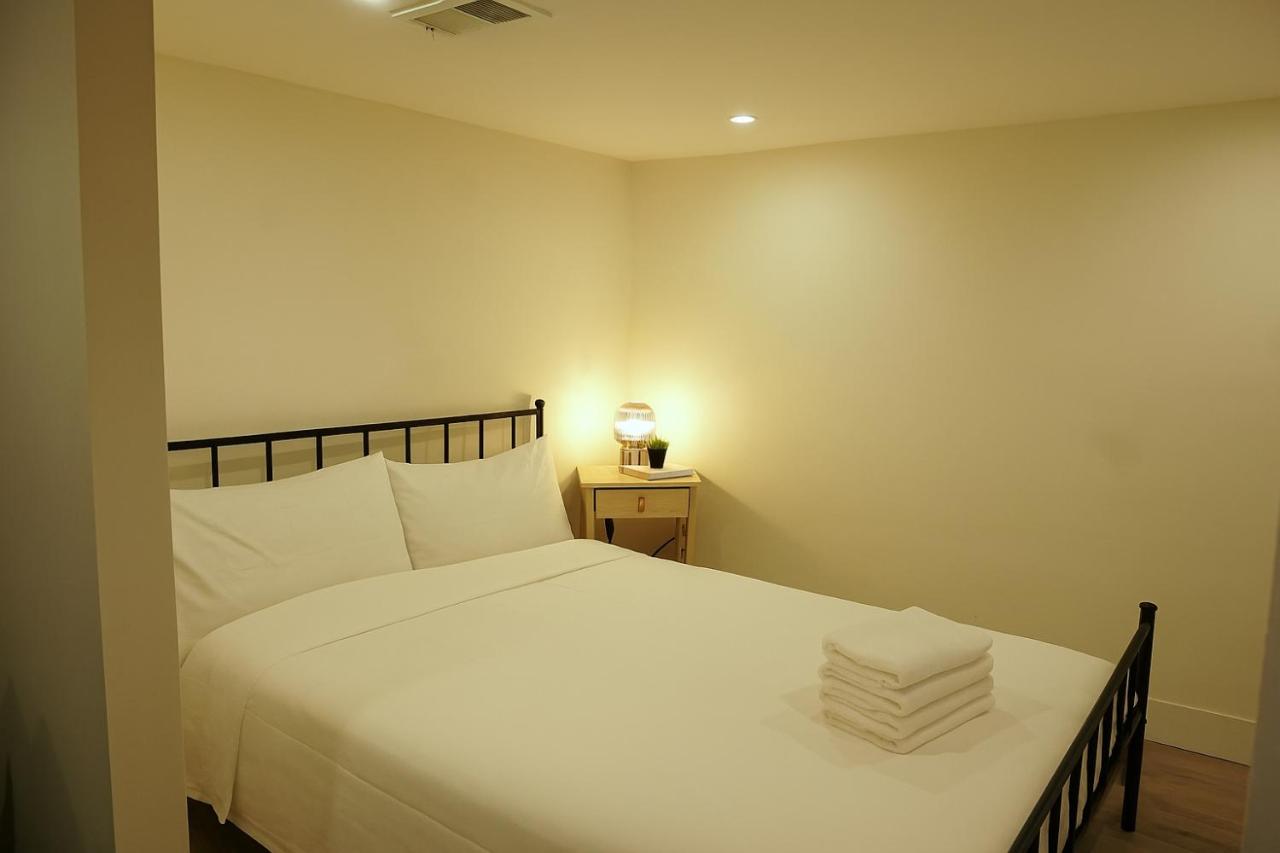 ION House - Near Shopping Kennedy Station Easy Transit Downtown - B&B Toronto