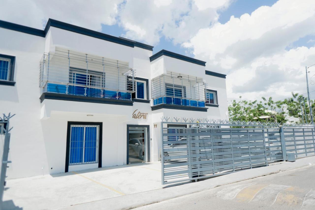 Stylish Luxury Balcony Fast WiFi Parking - B&B Santiago de los Caballeros