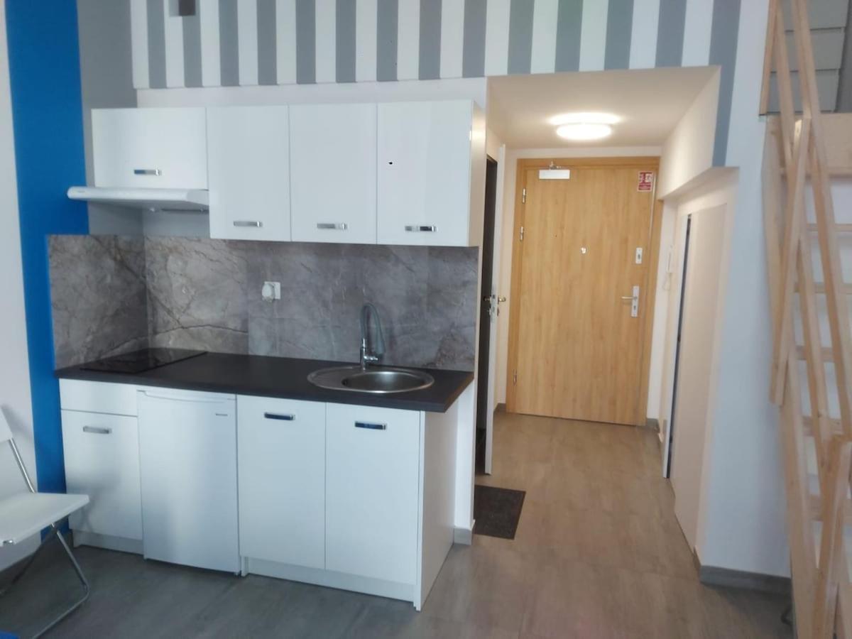 Apartament przy lotnisku z antresolą 17 - Chambres d'hôtes Wrocław