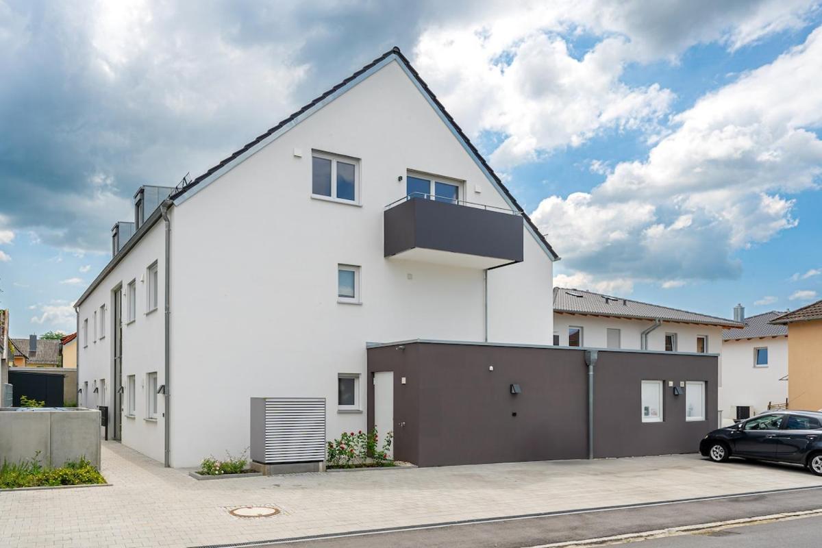 Tonirooms Apartment 2 Zimmer Grünfink - Ferienwohnung Straubing
