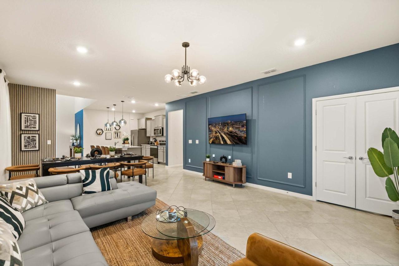 Spacious Clermont Villa Sleeps 16 Pool & More - B&B Orlando