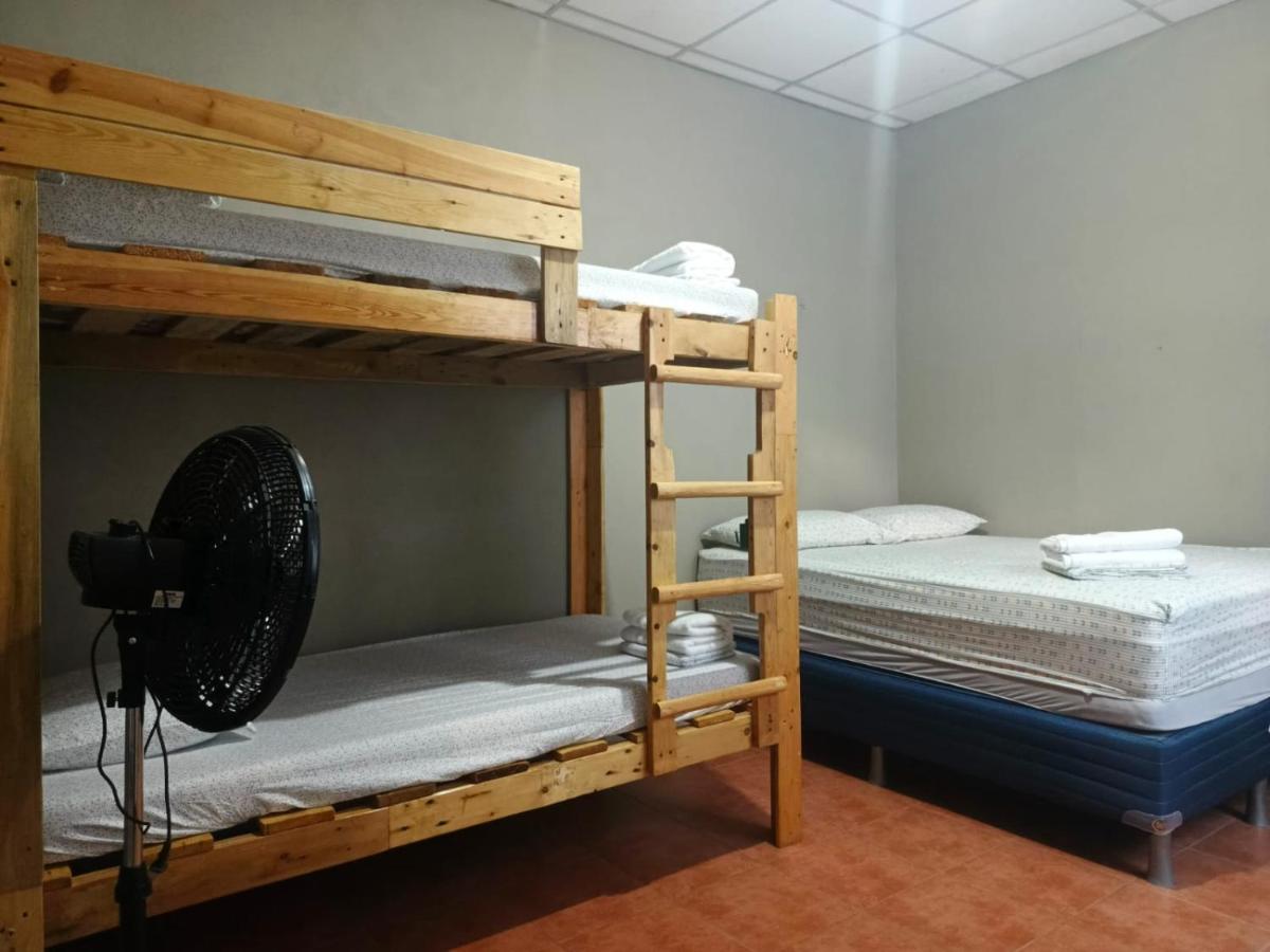 Chambre Familiale avec Salle de Bains