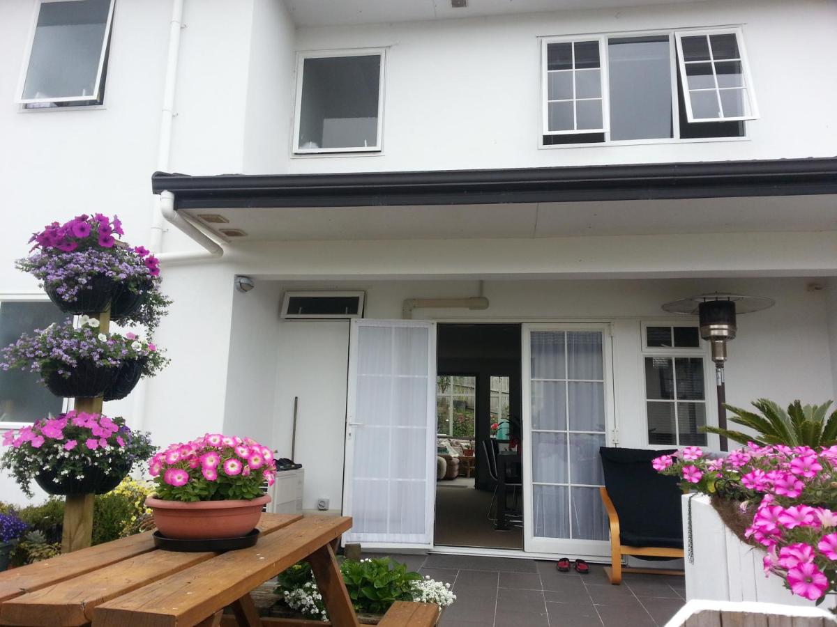 Lush & Co Auckland Bed & Breakfast - B&B