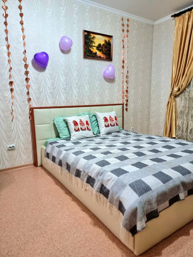 Теплая и просторная квартира рядом с набережной - Bed and Breakfast Astana