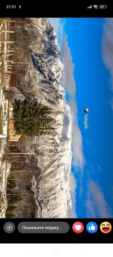 Čemerno Mountain House - 4 Bedrooms, Sleeps 12, Peace & Nature Escape - B&B Gacko
