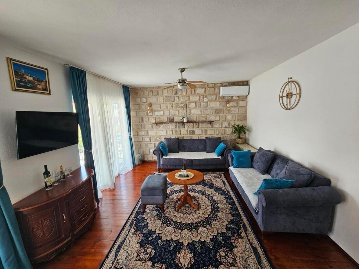 Apartman Petar - Ferienwohnung Tivat
