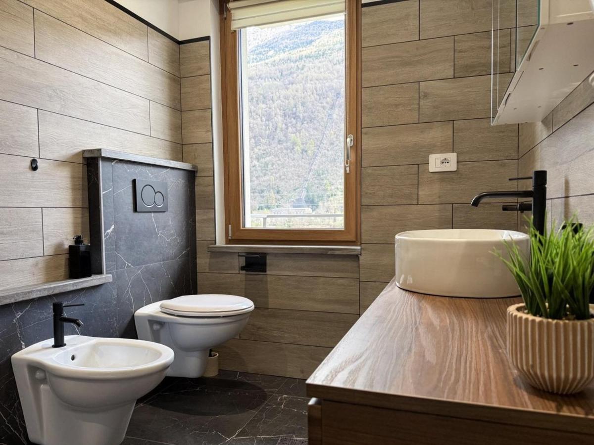 Alla Rupe 8 - bilocale con vista sulle Alpi - B&B Grosotto
