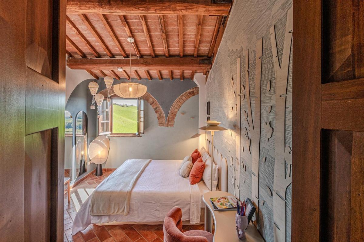 Family Breeze - Palazzo Monaci, panorami incredibili e piscina sulle colline toscane - Chambres d'hôtes Asciano
