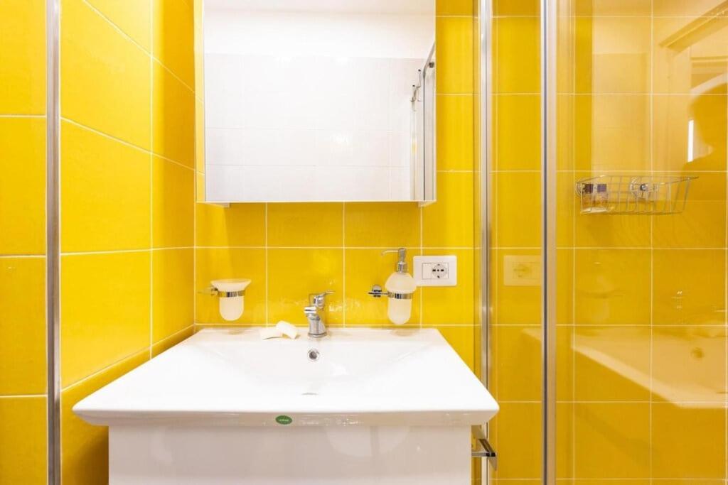 Sealand Lobra - Cozy small apartment by the sea perfect for two people - Chambres d'hôtes Massa Lubrense