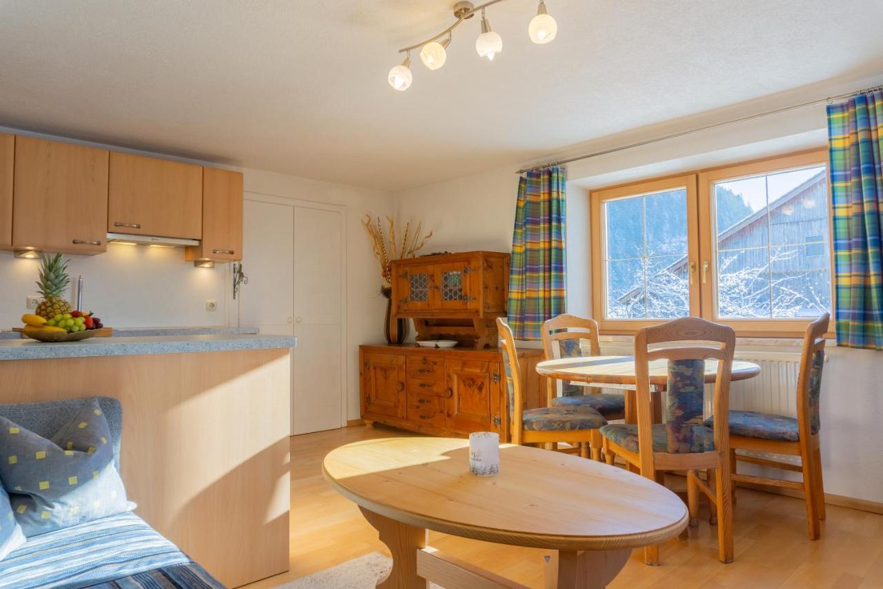 Haus Wörle- Ferienwohnung "Hahle" - Bed and Breakfast Musau