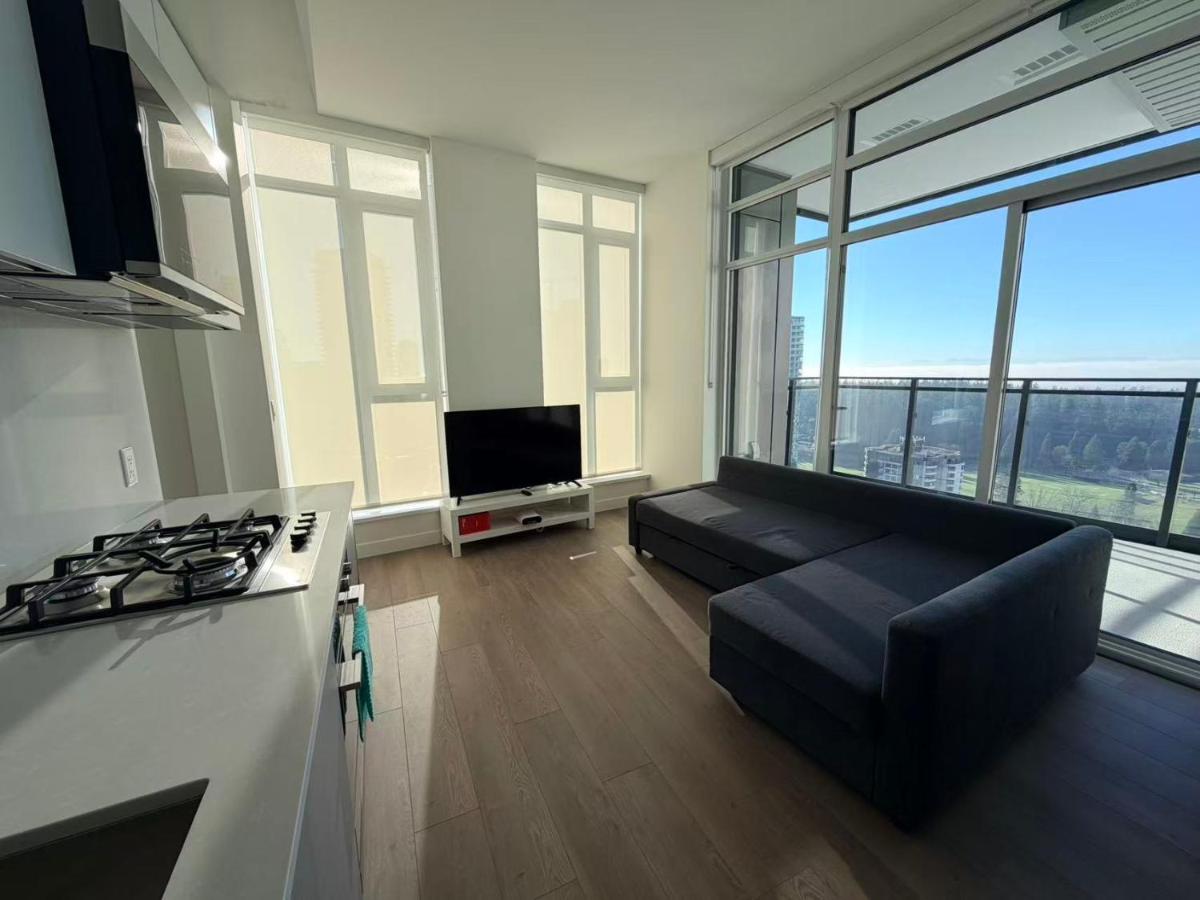 Convenient and Cozy 1B1B near metrotown - B&B Burnaby