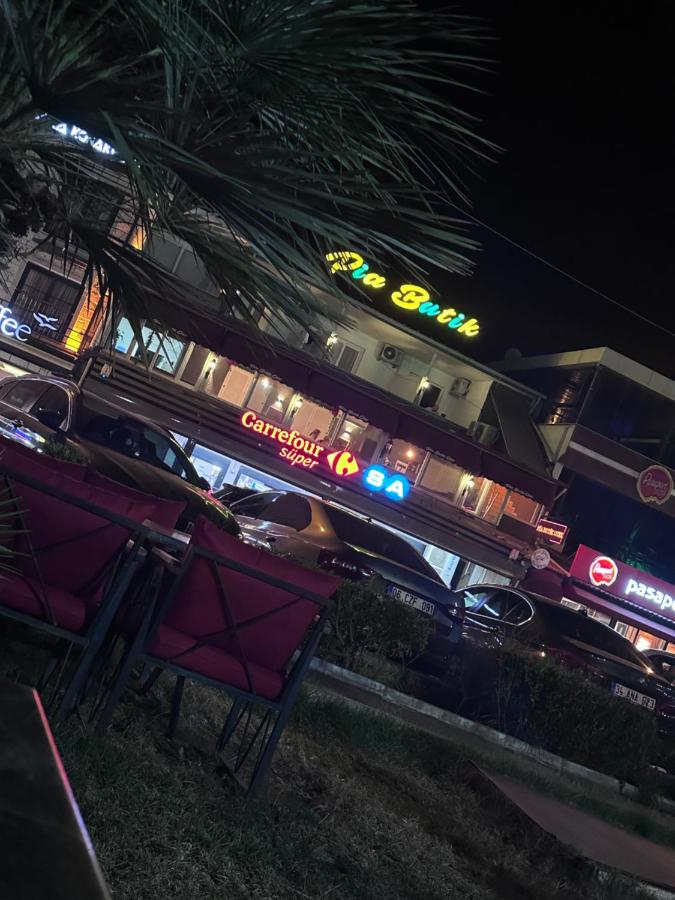 Pia Butik Otel Sığacık - B&B Esmirna