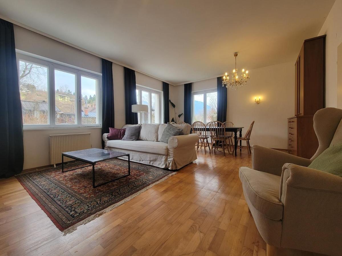 Ausseer Villa Felsenheim - 100 qm - Altbau mit Garten - Chambres d'hôtes Bad Aussee