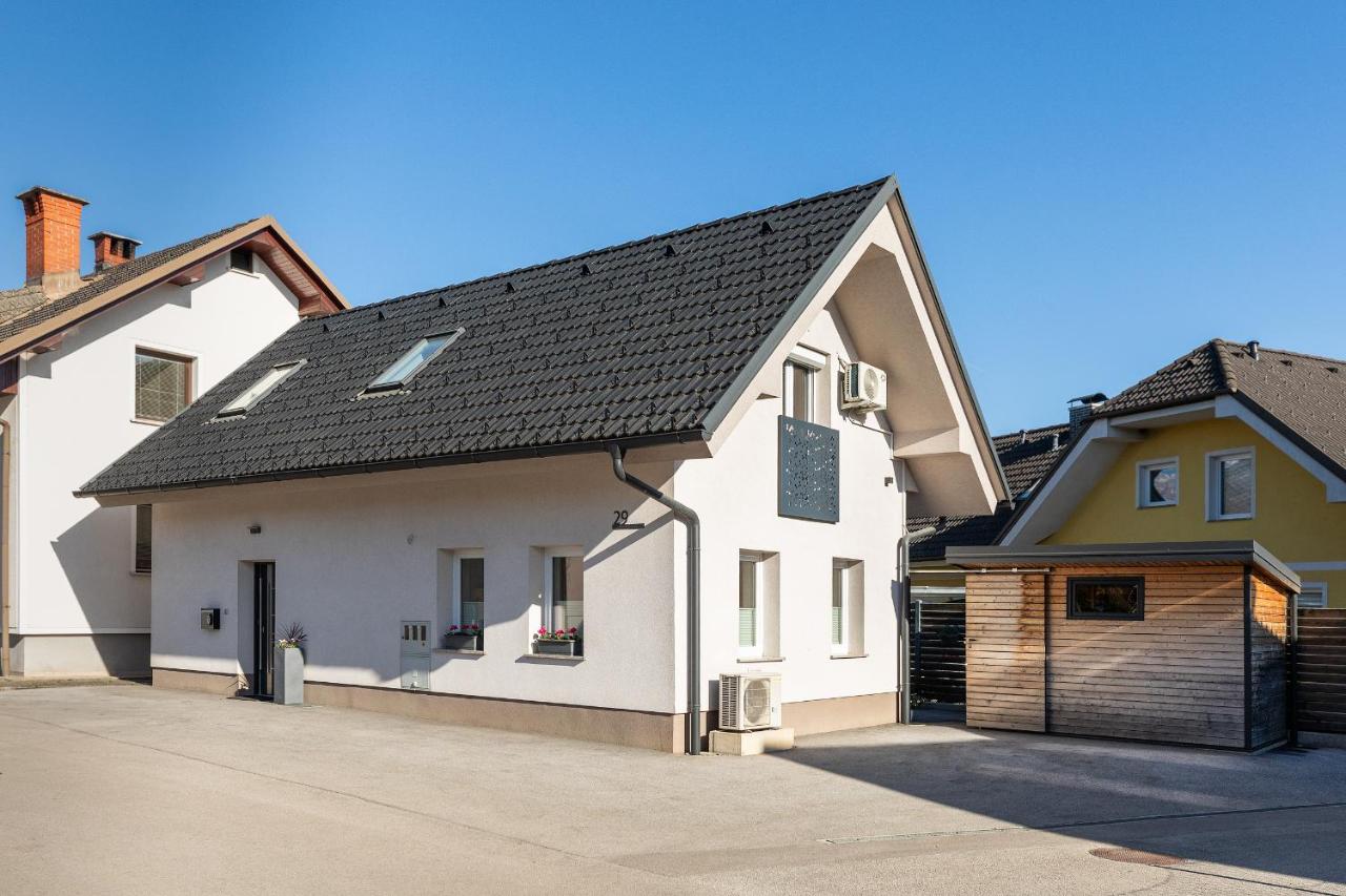 Vila Šenčur - B&B Šenčur