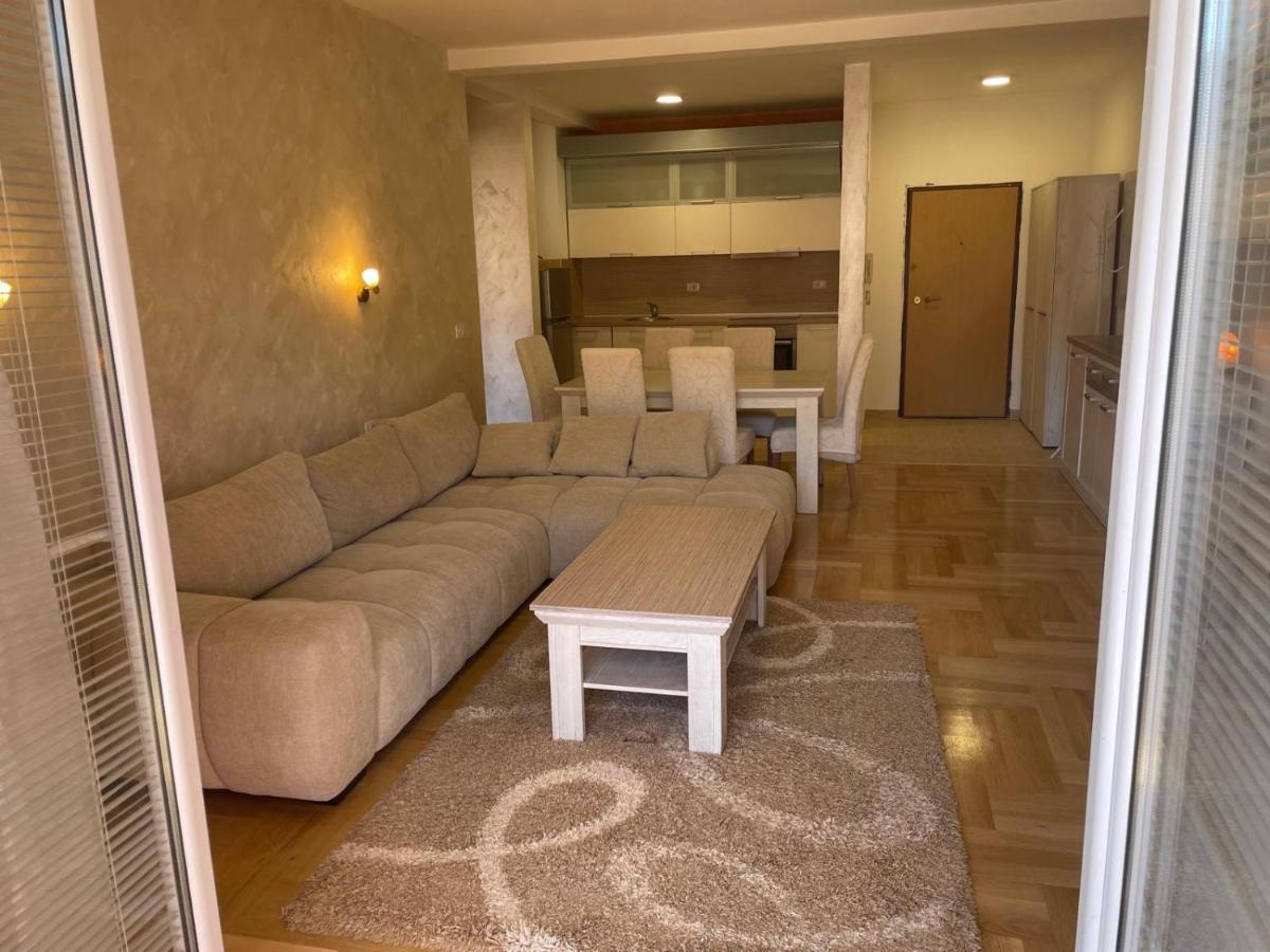 Teuta Apartment in Tivat - Ferienwohnung Baošići
