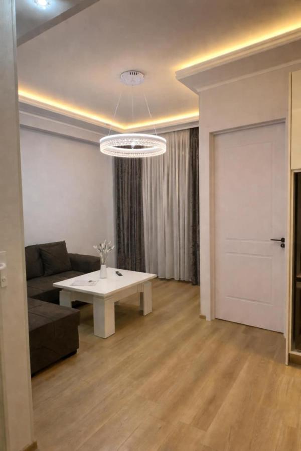 Flat - B&B Ajaltsije