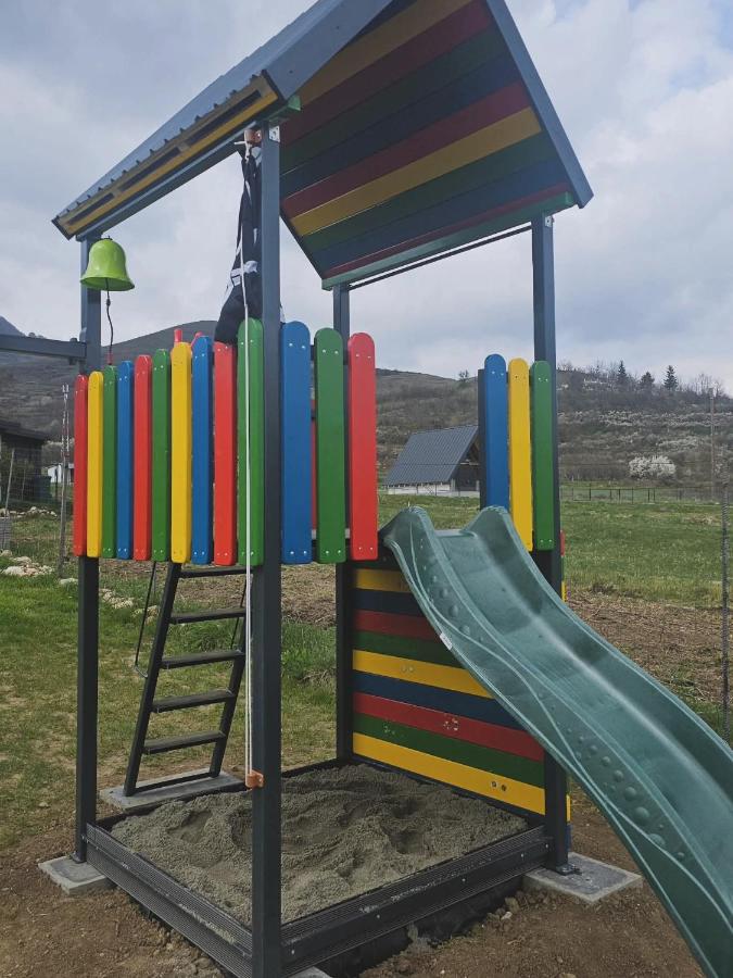 Cabana BDL - Chambres d’hôtes Izvoarele