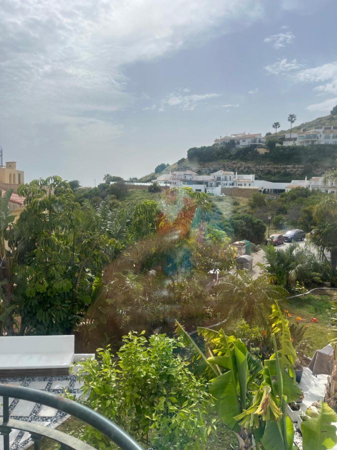 Sunny Hills Sea View Apartment with Private Rooftop Terrace - B&B Mijas Costa