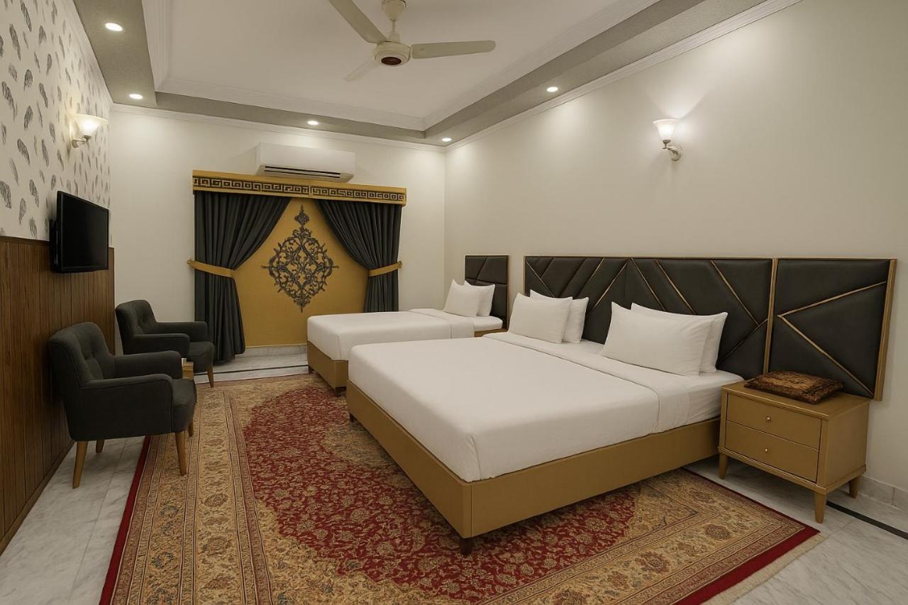 Deluxe Double or Twin Room