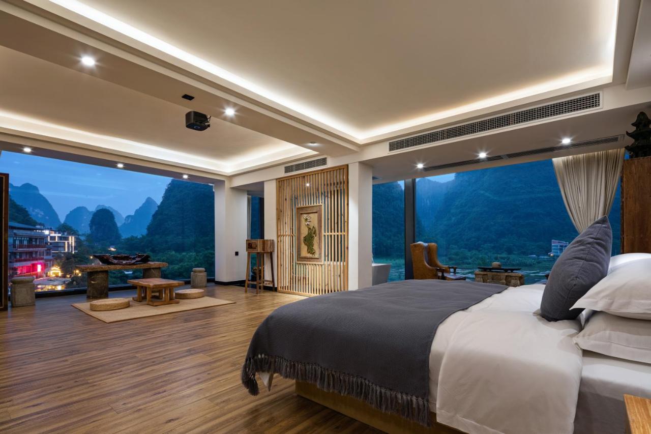 Familienzimmer mit Bergblick
