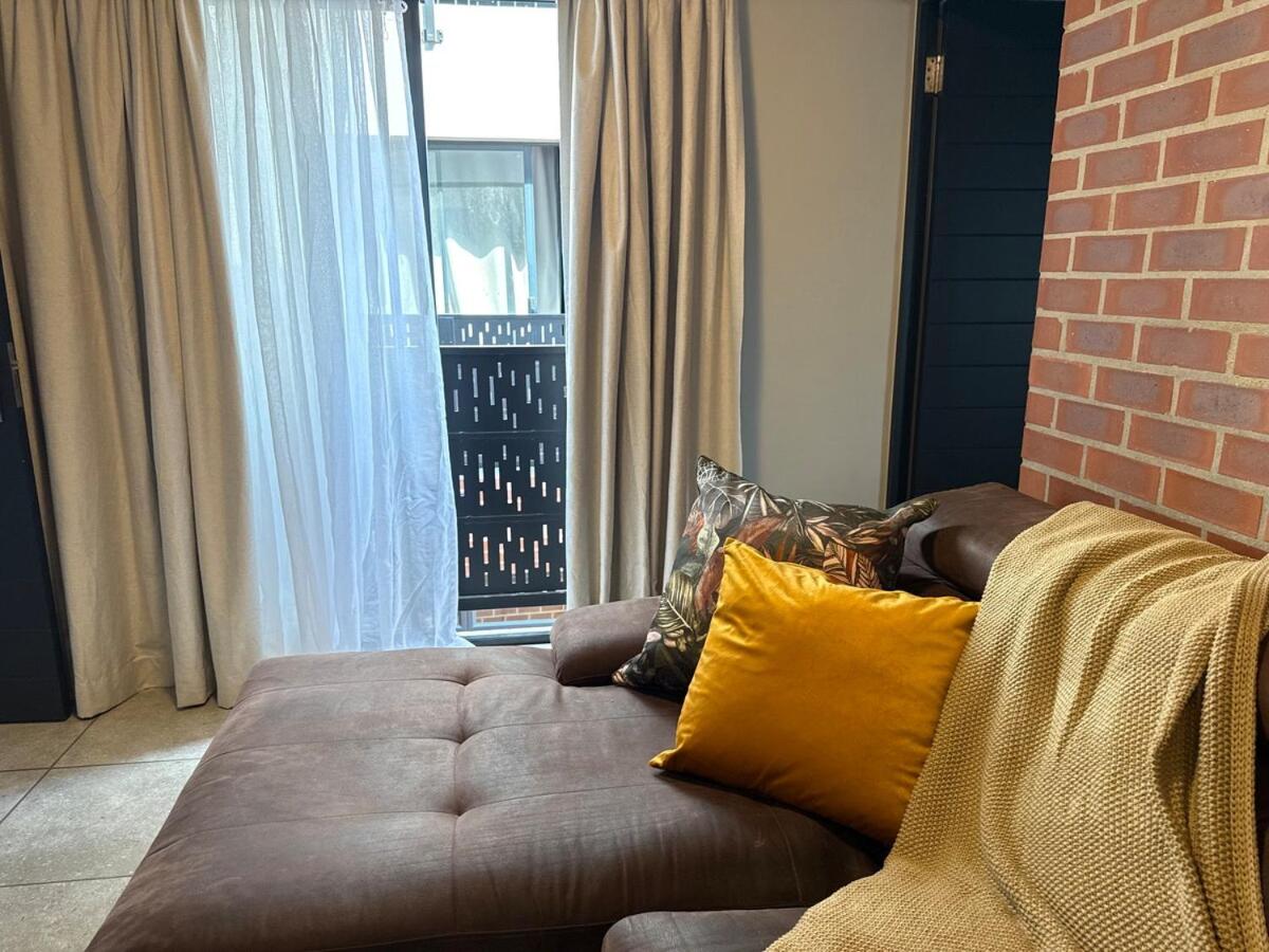 #RabsStays - B&B Midrand