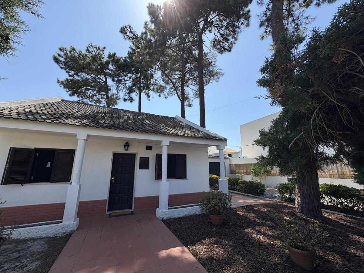 Entire Home 7 minutes from Fonte de Telha Beach - B&B Aroeira