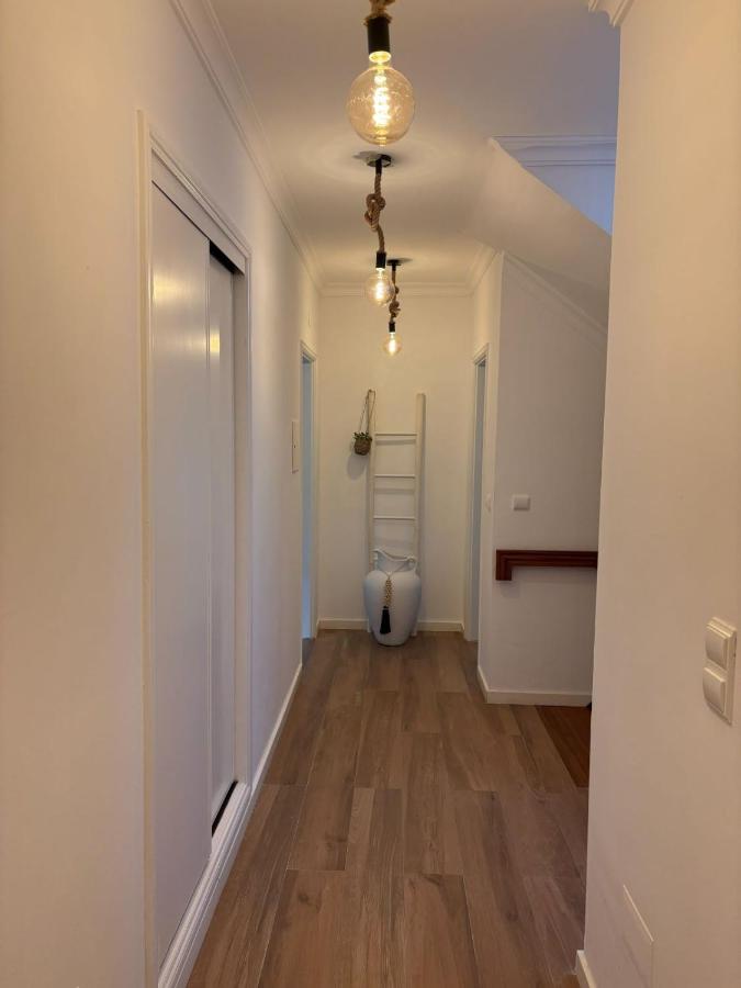 V4 Praia Verde - 8 to 11 People, 5 min beach walk - B&B Praia Verde