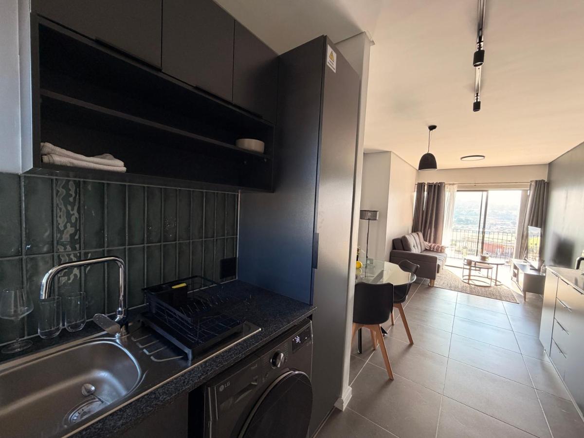 Majestic Mountain views in the Cape Town Winelands - Bed and Breakfast Stellenbosch