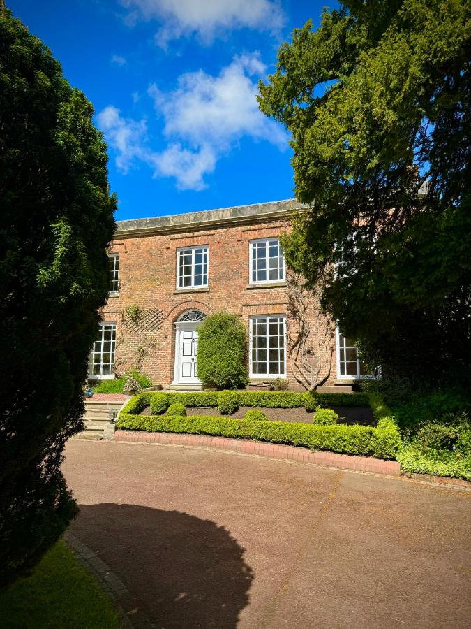 La Mancha Hall Stately Home - B&B Halsall