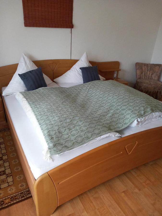 Pension Ochsen, Gästezimmer in Unadingen - B&B Löffingen