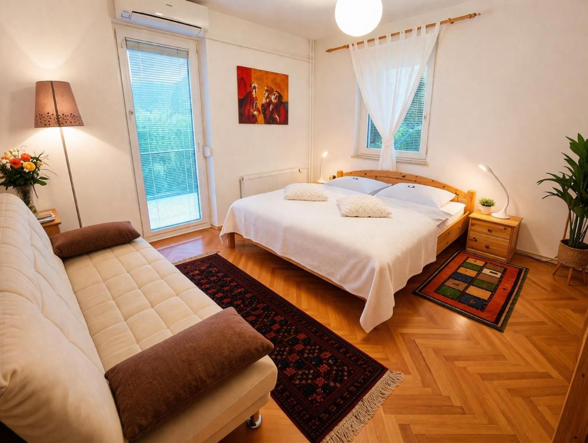 One-Bedroom Apartment (2 Adults)