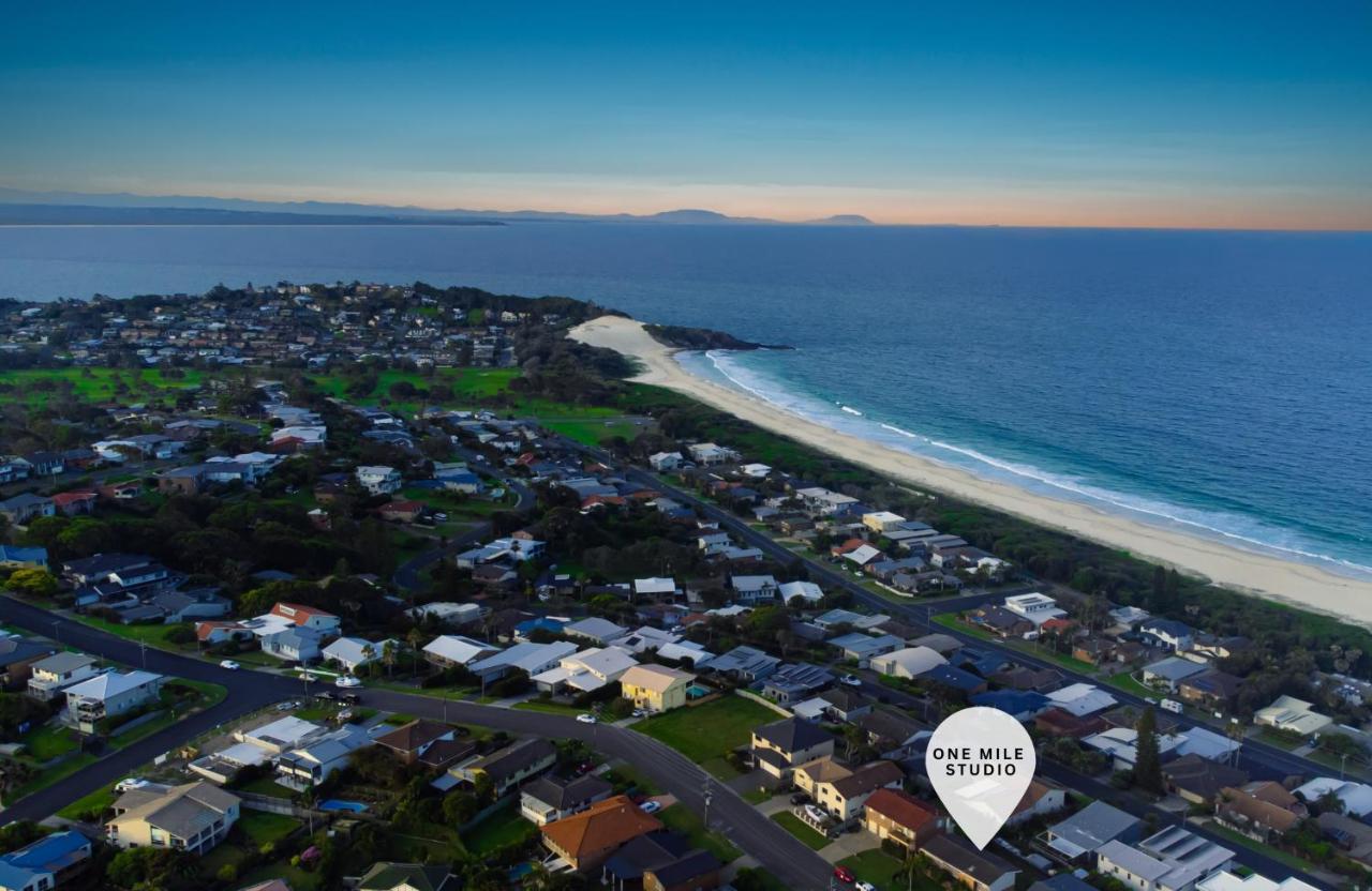 One Mile Studio - 70s style ocean escape - Bed and Breakfast Forster