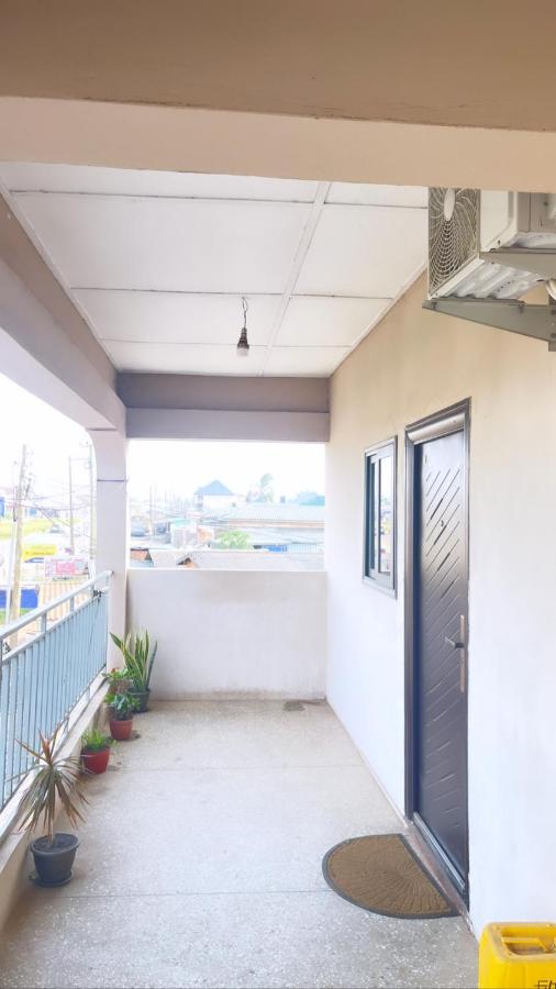Comfy 1-Bedroom Apartment on a traffic Free St - B&B Accra