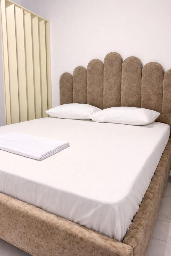Jonida Room,Brand New Studio with Balcony - B&B Sarandë
