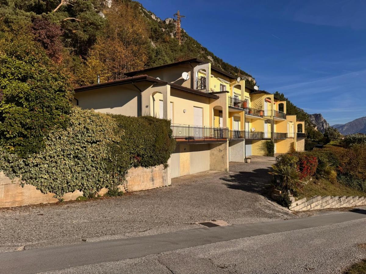 Traumhafte Aussicht - Ferienwohnung Pinamonte - B&B Tremosine